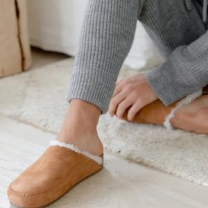 Jenni Kayne Shearling -Lined Moc Clog - Saddle color